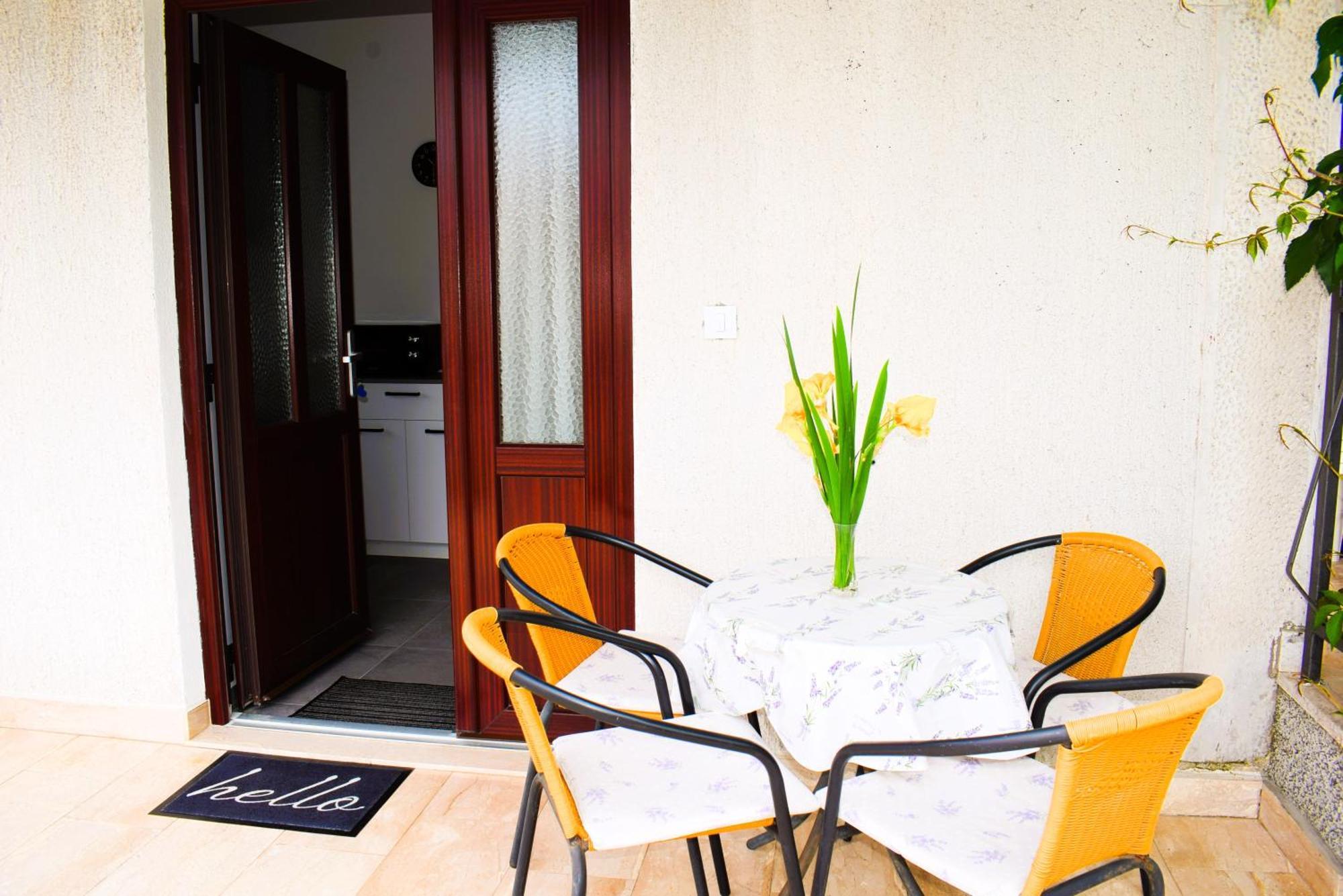 Apartments Maestral Malinska Exterior foto